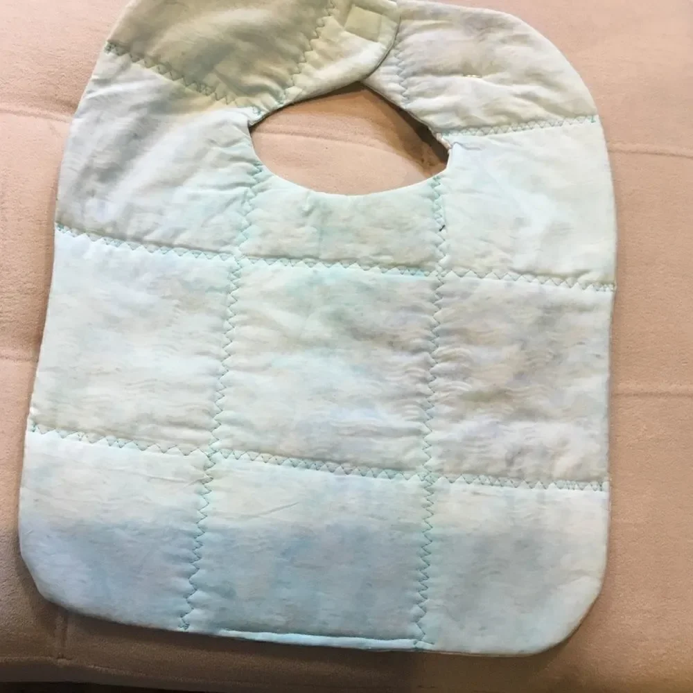 3/$25 or $12 ea. NWT Hand Crafted Reversible Quilted Baby Bib